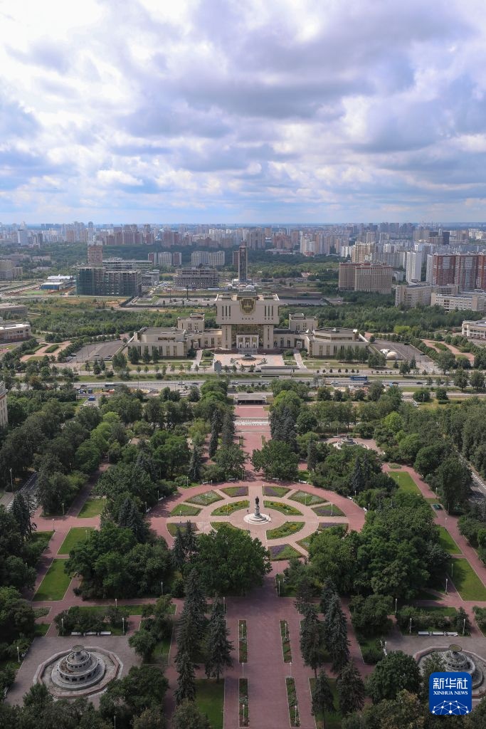 走进莫斯科大学