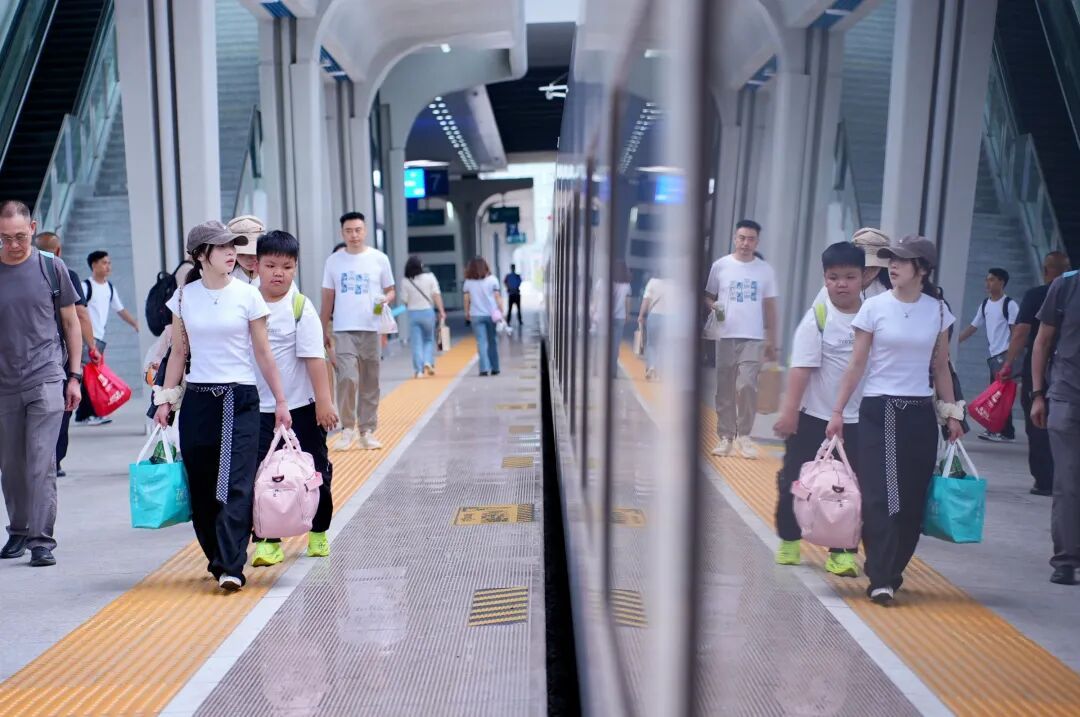 安六高铁六周年累计发送旅客2100余万人次 安六高铁六周年累计发送旅客2100余万人次