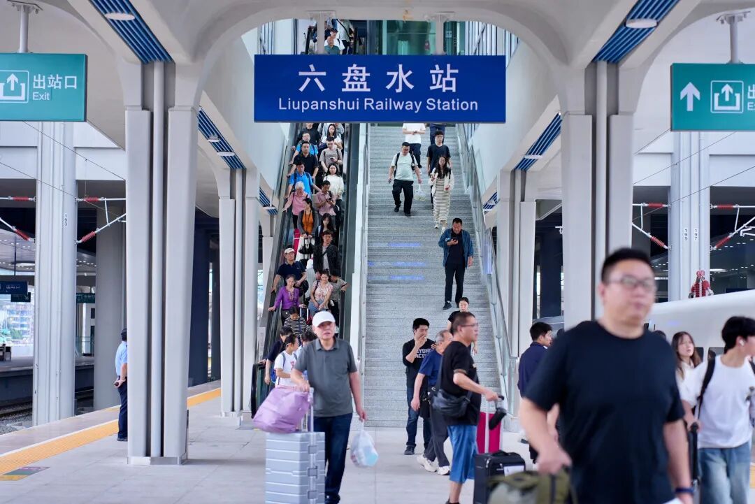 安六高铁六周年累计发送旅客2100余万人次 安六高铁六周年累计发送旅客2100余万人次