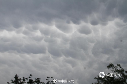 乳状云=特大暴雨?错,但也不完全错 乳状云=特大暴雨?错,但也不完全错