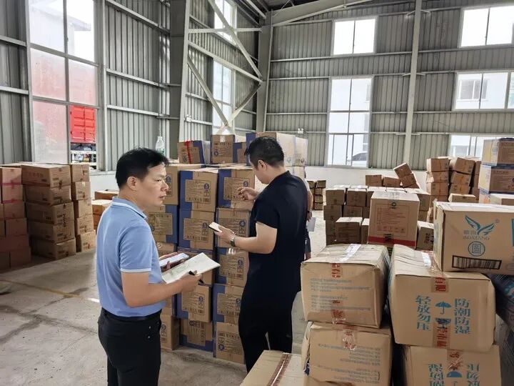 “安置点只要还有一人，我就绝不撤离！”