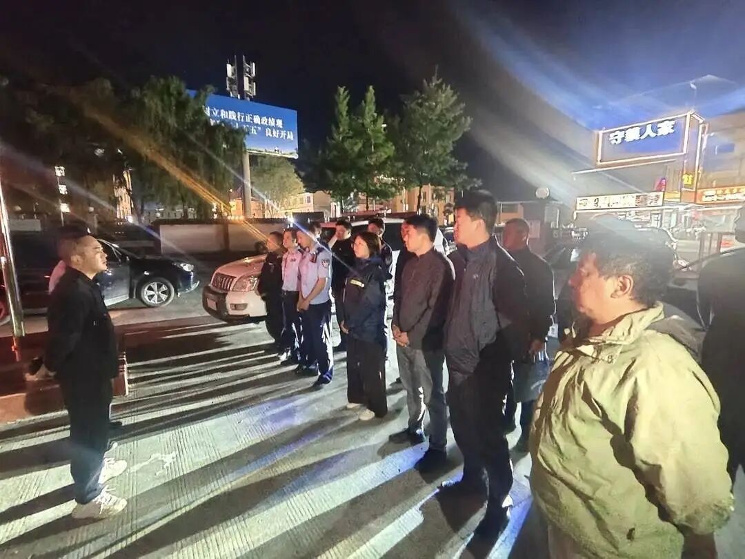 “驴友”无视规定非法徒步!大熊猫国家公园卧龙片区2天劝返156人 “驴友”无视规定非法徒步!大熊猫国家公园卧龙片区2天劝返156人