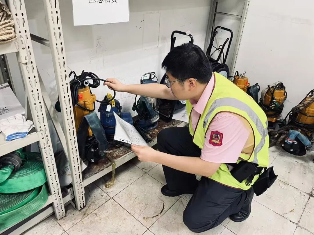 台风“巴威”越来越近,上海织密防御网络 台风“巴威”越来越近,上海织密防御网络