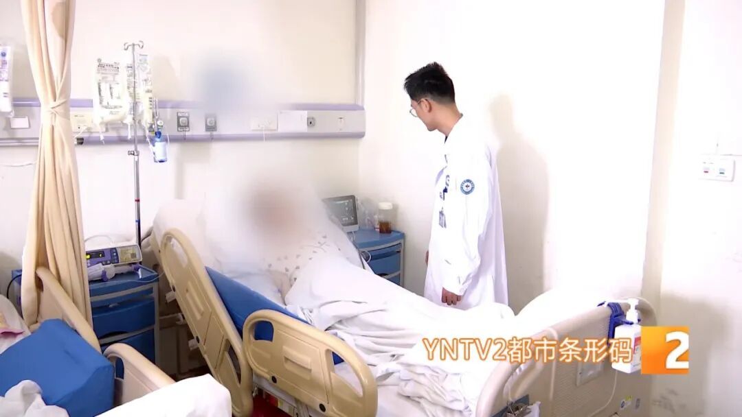 被误会怀孕三年!云南24岁女子腹部隆起比篮球还大,手术取出15公斤巨大囊肿 被误会怀孕三年!云南24岁女子腹部隆起比篮球还大,手术取出15公斤巨大囊肿