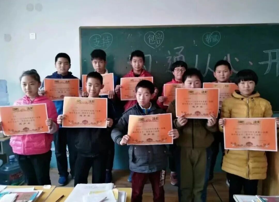 励志!河北这个不服输的脑瘫男孩,毕业了 励志!河北这个不服输的脑瘫男孩,毕业了