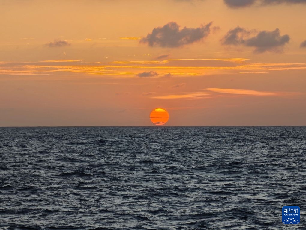 海上夕阳美 海上夕阳美