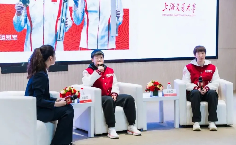 孙颖莎蜡像下周一将亮相上海杜莎夫人蜡像馆,她上月刚从上海交大本科毕业 孙颖莎蜡像下周一将亮相上海杜莎夫人蜡像馆,她上月刚从上海交大本科毕业