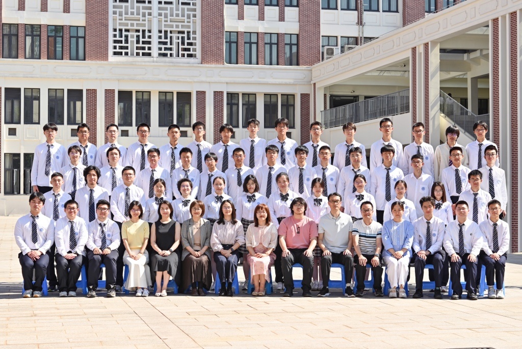 突发气胸带着引流管参加高考，这名男生已被清华大学录取