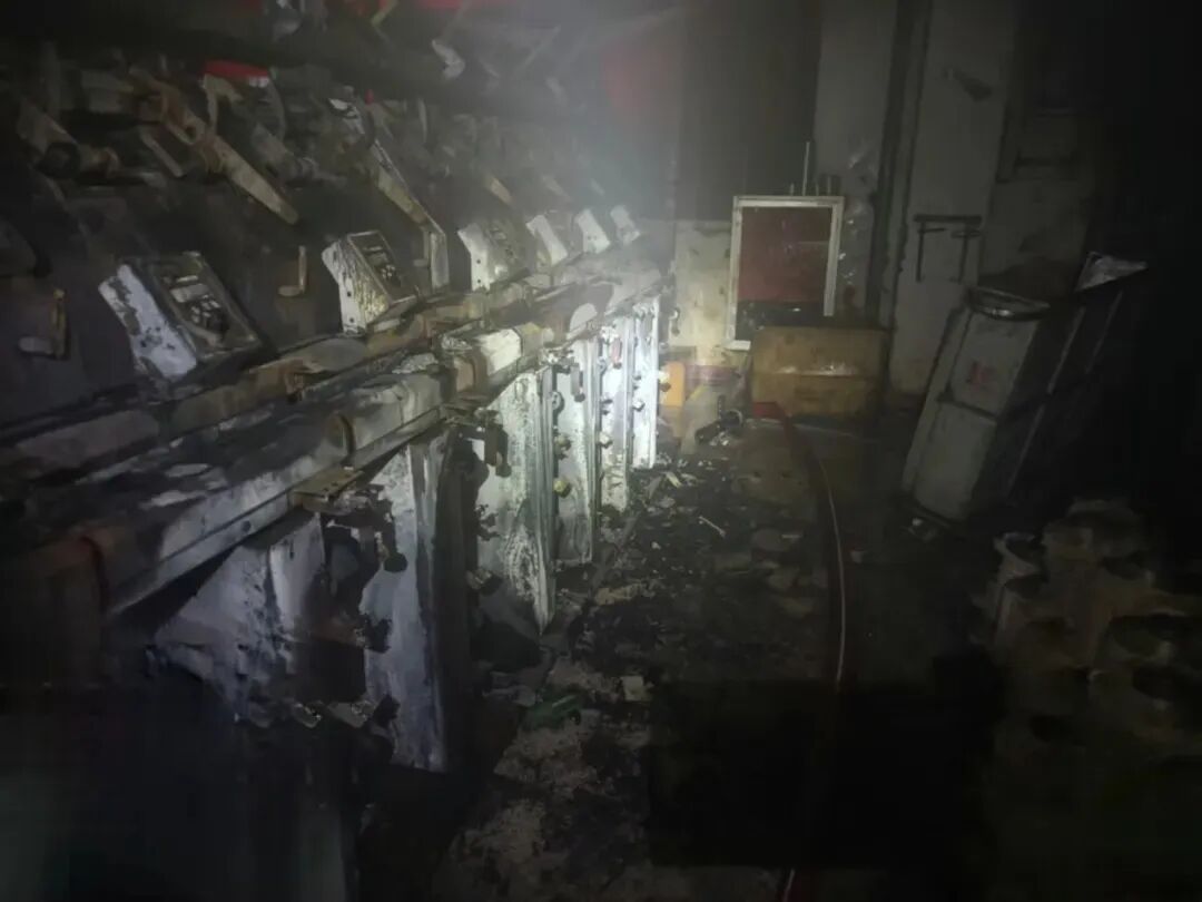 广东一纺织厂突发火灾,33台机器险遭“火烧连营”! 广东一纺织厂突发火灾,33台机器险遭“火烧连营”!