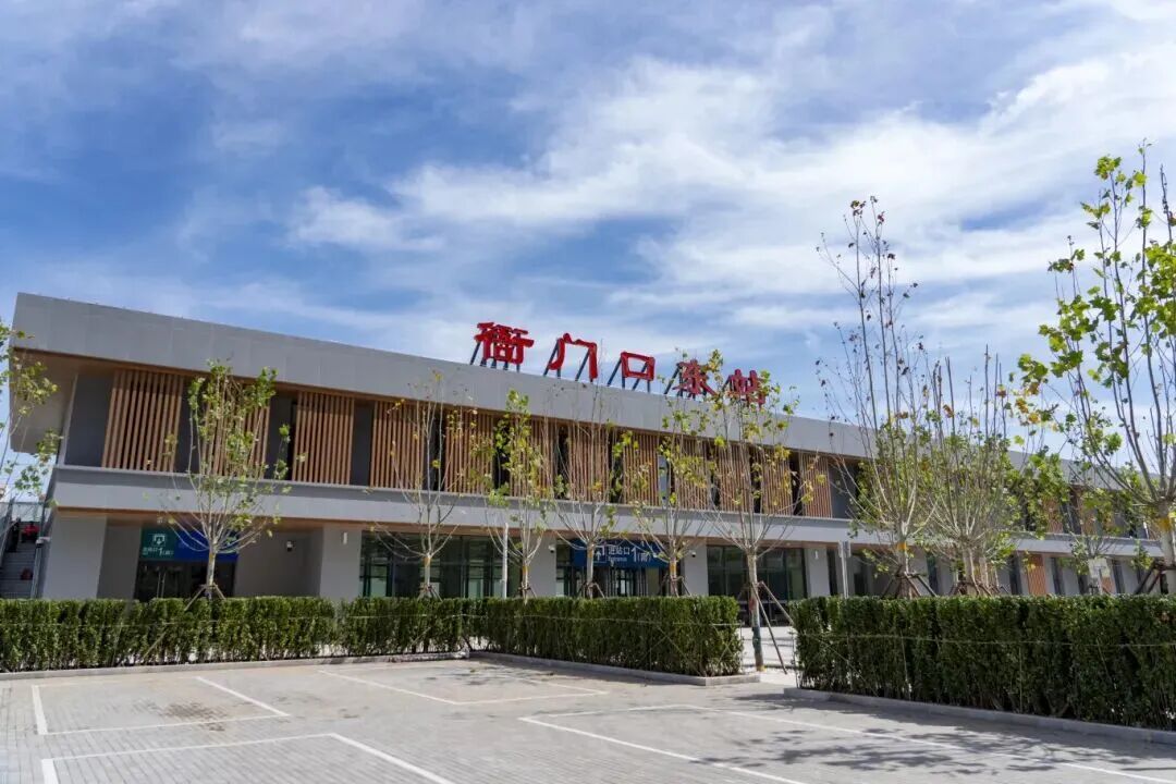 新线正式投用,新车亮相 新线正式投用,新车亮相