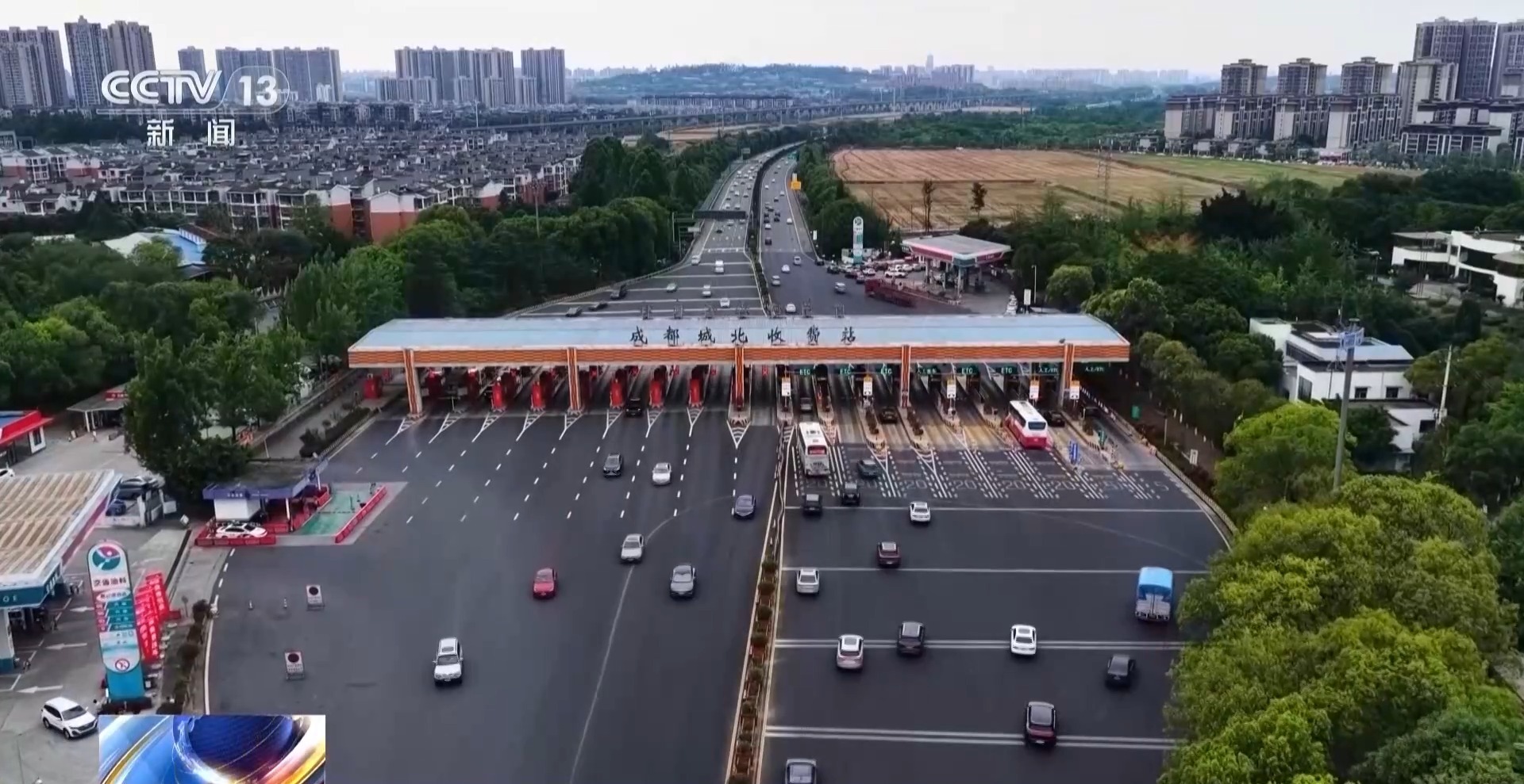 我国公路运力持续扩容 新能源货车渗透率超四成 我国公路运力持续扩容 新能源货车渗透率超四成
