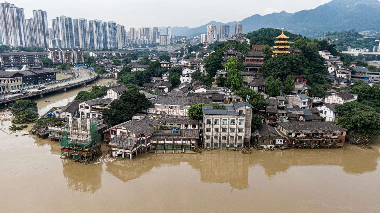 雨后蹚水当心烂脚！防护做法速看→