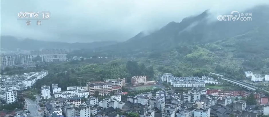 台风“巴威”来势汹汹 多地以“备”应“变”提前部署防汛防台工作 台风“巴威”来势汹汹 多地以“备”应“变”提前部署防汛防台工作