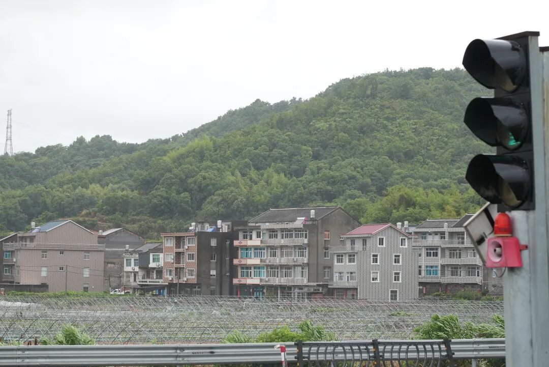多图直击！记者一路追进台风眼：“想记录‘巴威’应对最真实画面！”