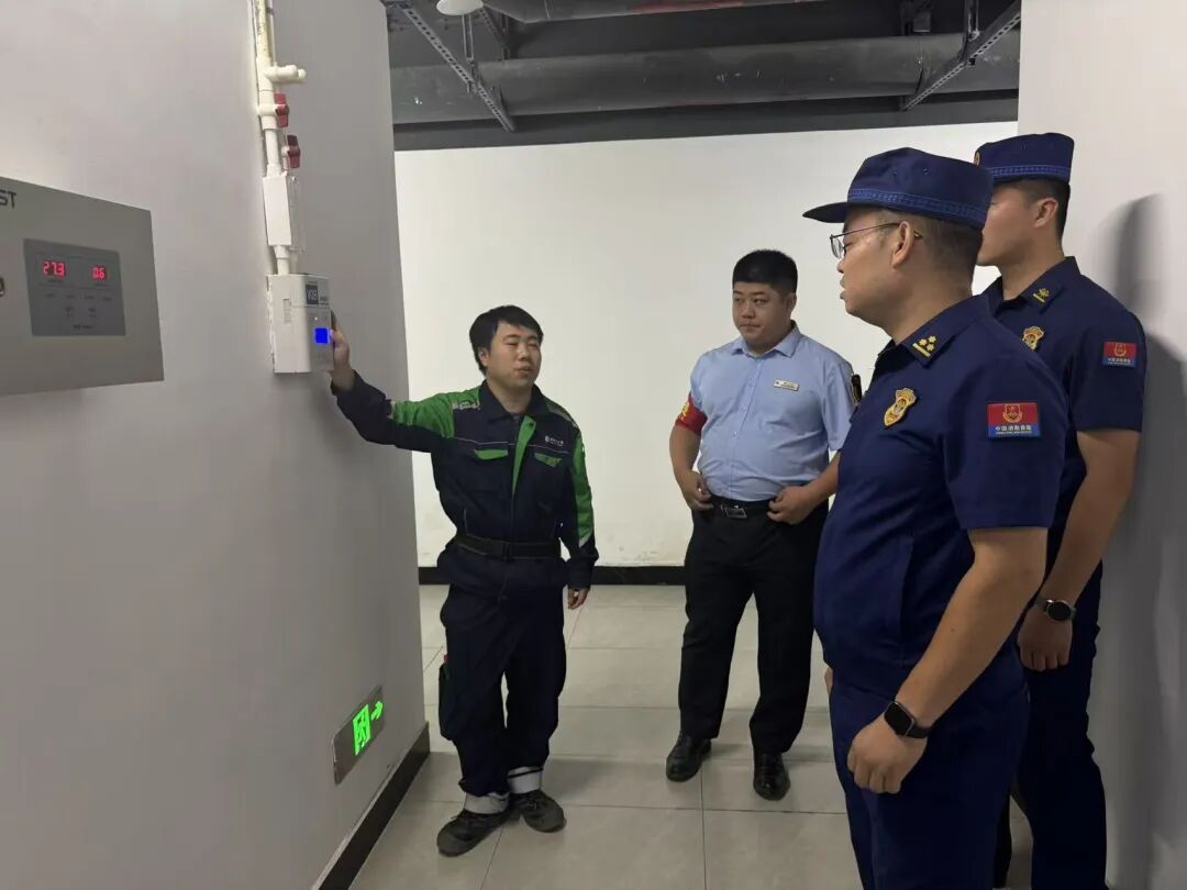 昌平消防深入辖区地铁站开展汛期安全专项调研工作