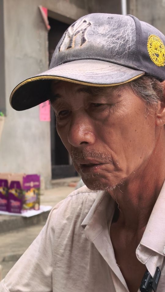 福建“葡萄爷爷”台风前抢收300斤彻夜忧心，最终“虚惊一场”：葡萄园完好无损