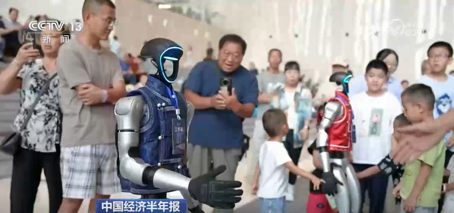 新业态蓬勃发展、线下消费热度回升 上半年我国消费市场持续向新向优 新业态蓬勃发展、线下消费热度回升 上半年我国消费市场持续向新向优