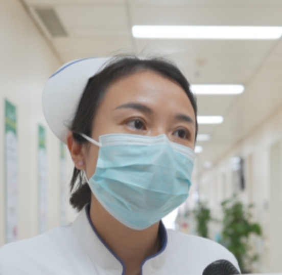 “差点没命！”24岁小伙连续熬夜后感冒，被送进ICU