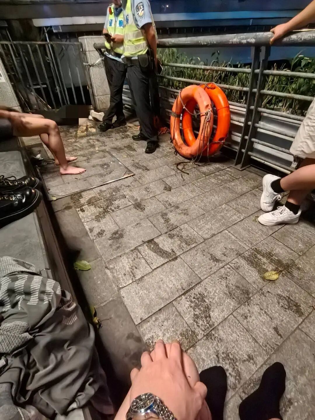 研究生毕业旅行最后一天,27岁小伙在成都跳河救人 研究生毕业旅行最后一天,27岁小伙在成都跳河救人