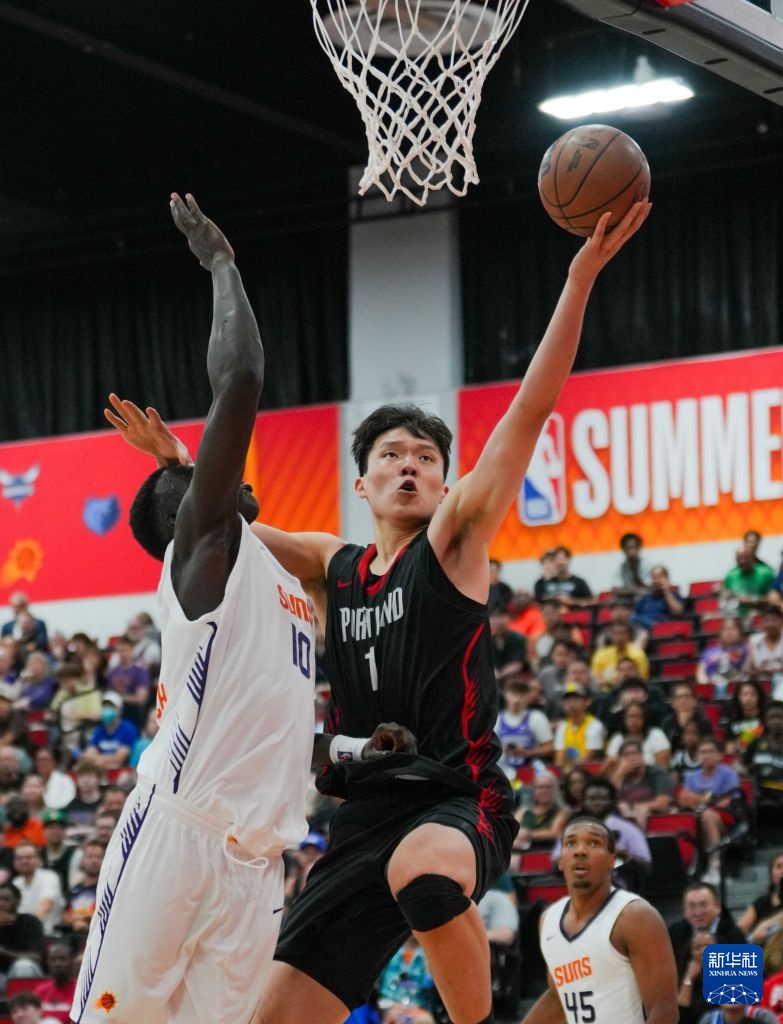 NBA夏季联赛：太阳胜开拓者 杨瀚森得到12分