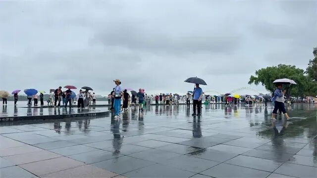 未来三天哈尔滨市多阵雨雷阵雨,15日白天尚志、五常局部地区或有大到暴雨 未来三天哈尔滨市多阵雨雷阵雨,15日白天尚志、五常局部地区或有大到暴雨
