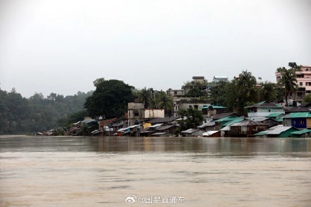 孟加拉国洪灾造成51人死亡 孟加拉国洪灾造成51人死亡