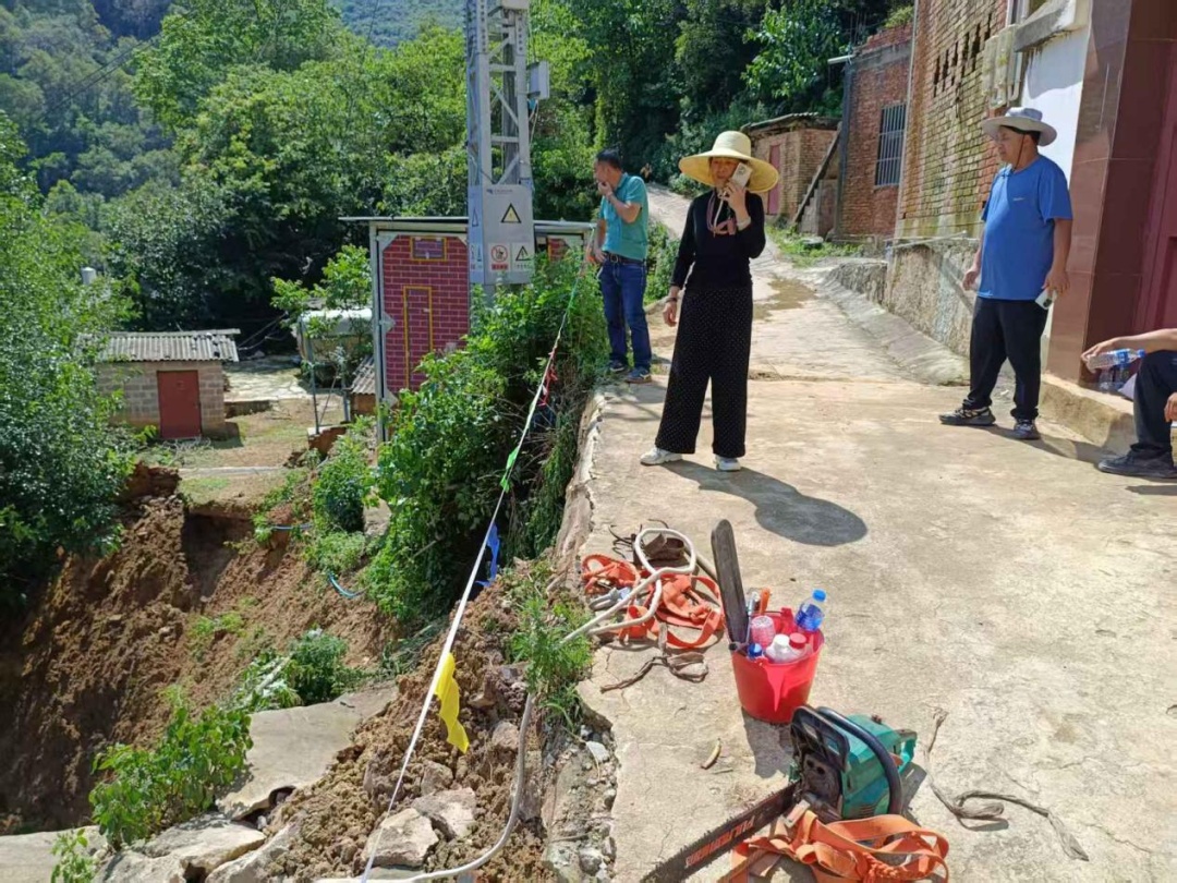 崩塌、滑坡发生前，云南多地紧急转移183人