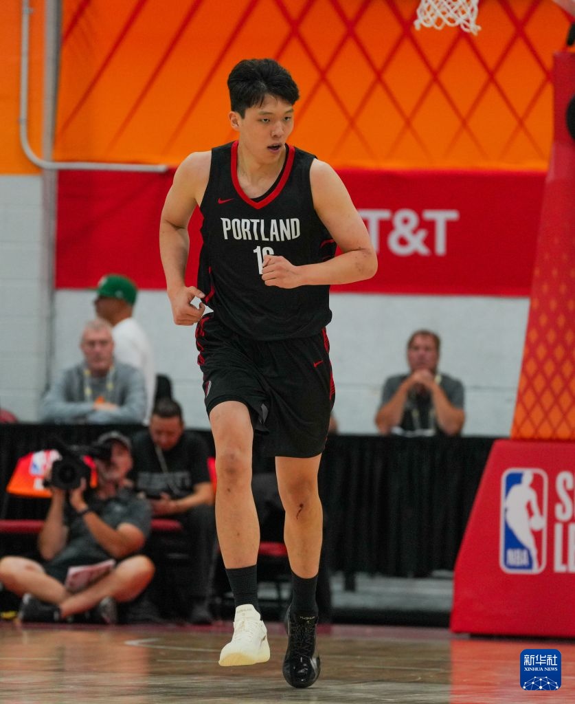 NBA夏季联赛：太阳胜开拓者 杨瀚森得到12分