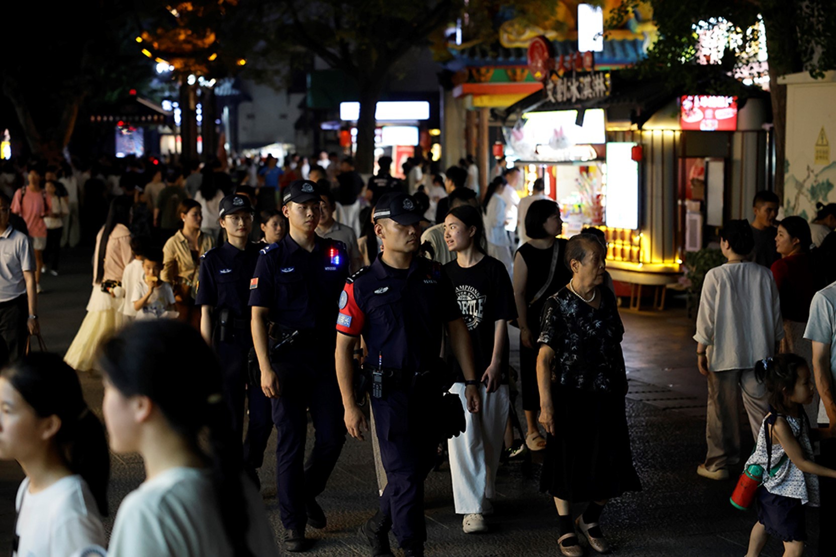 如何保障“夫子安然”?在南京这个派出所看见答案 如何保障“夫子安然”?在南京这个派出所看见答案