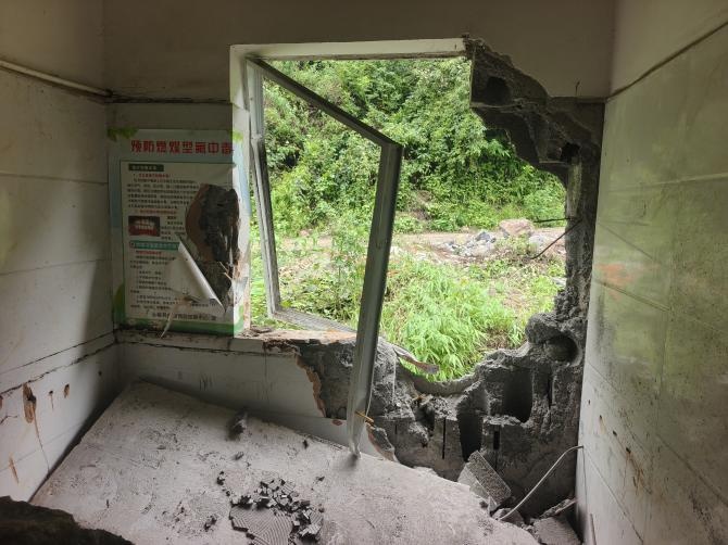 崩塌、滑坡发生前，云南多地紧急转移183人