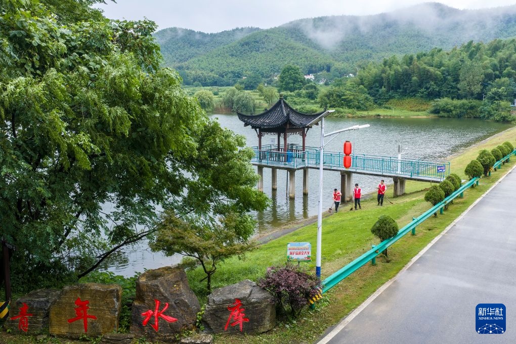 各地严密防范台风“巴威” 各地严密防范台风“巴威”