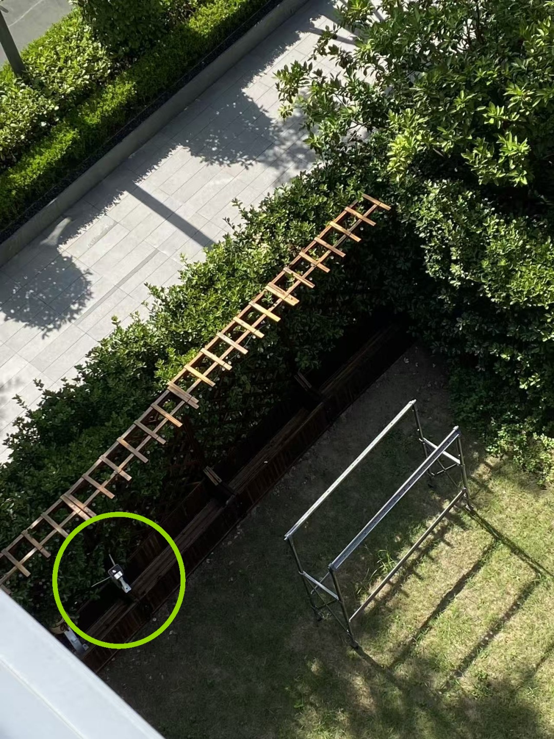 一楼住户私装监控,镜头对着楼上!监控想装就能装? 一楼住户私装监控,镜头对着楼上!监控想装就能装?