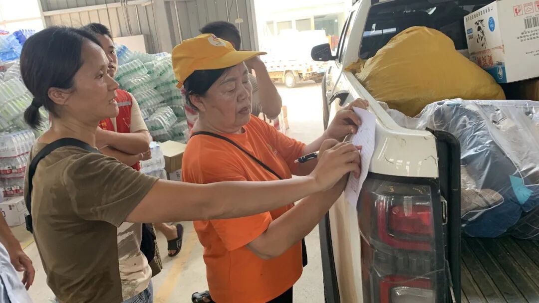 说去无锡旅游，IP却在广西！两少年瞒着父母奔赴抗洪一线，无锡：请你们来玩
