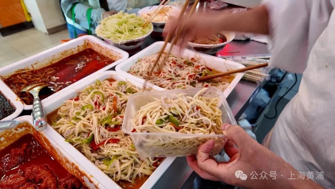 高温暴击!上海人集体“懒下厨”,老字号冷面熟食卖爆了 高温暴击!上海人集体“懒下厨”,老字号冷面熟食卖爆了