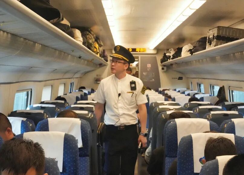 D1189次列车长,你做的事瞒不住了…… D1189次列车长,你做的事瞒不住了……