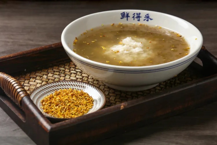 高温暴击!上海人集体“懒下厨”,老字号冷面熟食卖爆了 高温暴击!上海人集体“懒下厨”,老字号冷面熟食卖爆了