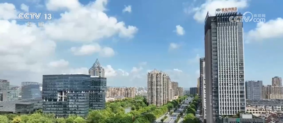 69.6万亿元+4.7%,量质齐升!上半年中国经济总体平稳 新动能加快壮大 69.6万亿元+4.7%,量质齐升!上半年中国经济总体平稳 新动能加快壮大
