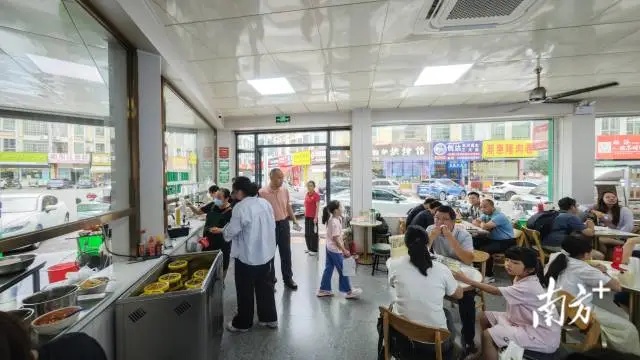 广东一餐饮店:学生凭奖状免费领肠粉 广东一餐饮店:学生凭奖状免费领肠粉