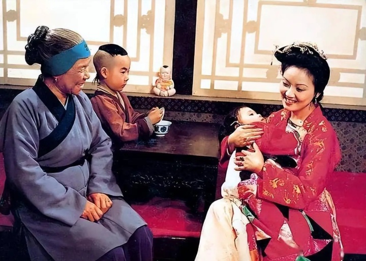 《红楼梦》刘姥姥扮演者沙玉华去世,网友:熟悉的人一个个离去了...... 《红楼梦》刘姥姥扮演者沙玉华去世,网友:熟悉的人一个个离去了......