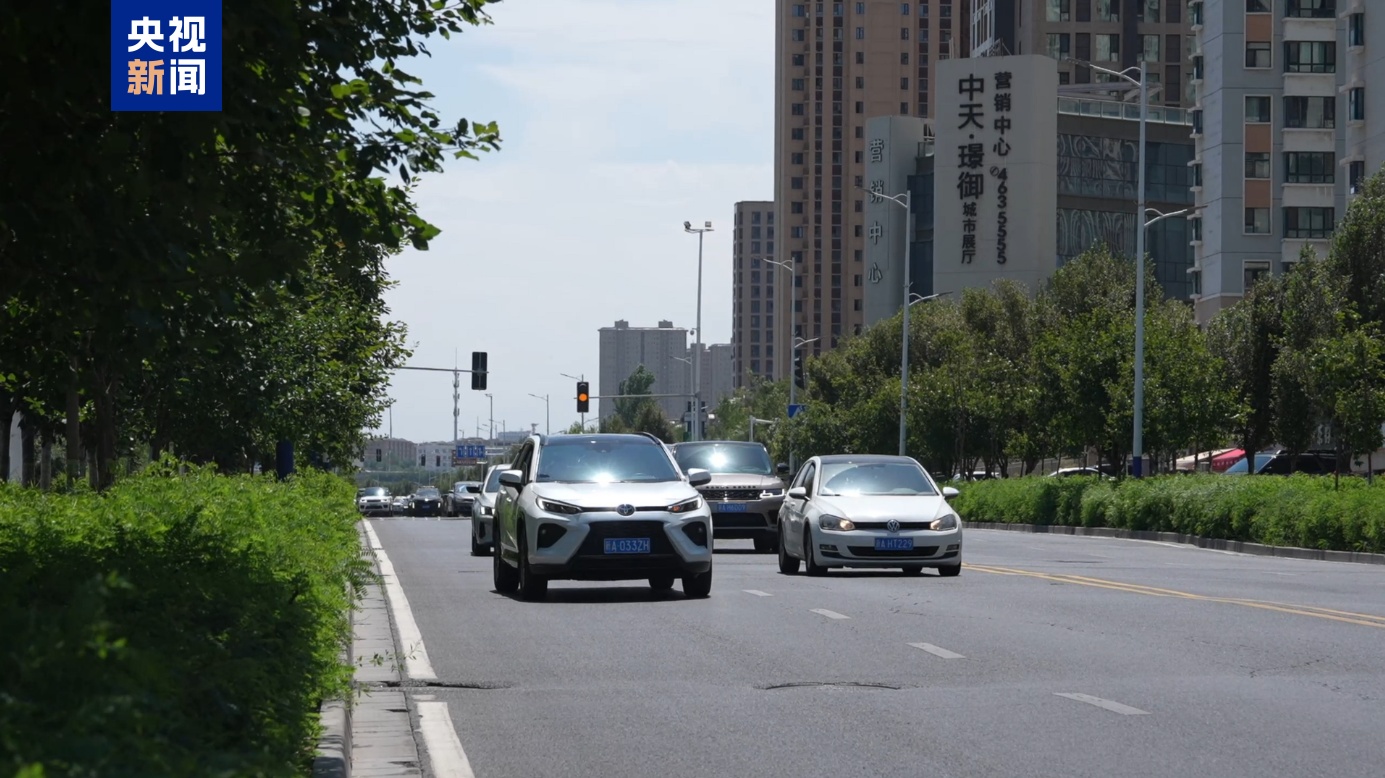 新疆升级发布高温红色预警 启动重大气象灾害Ⅳ级应急响应 新疆升级发布高温红色预警 启动重大气象灾害Ⅳ级应急响应