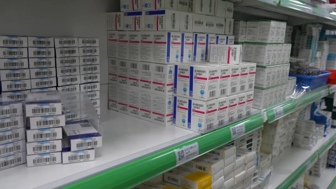 流感新冠叠加,出现发热咳嗽等症状该如何用药? 流感新冠叠加,出现发热咳嗽等症状该如何用药?