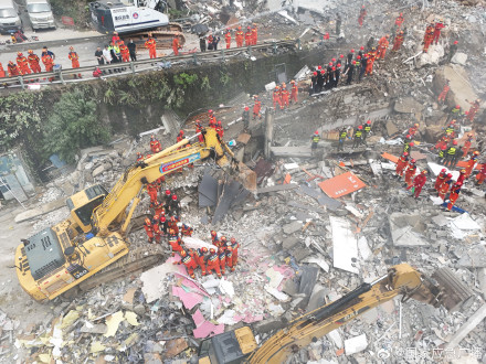 两部门紧急预拨5000万保障重庆抢险 两部门紧急预拨5000万保障重庆抢险