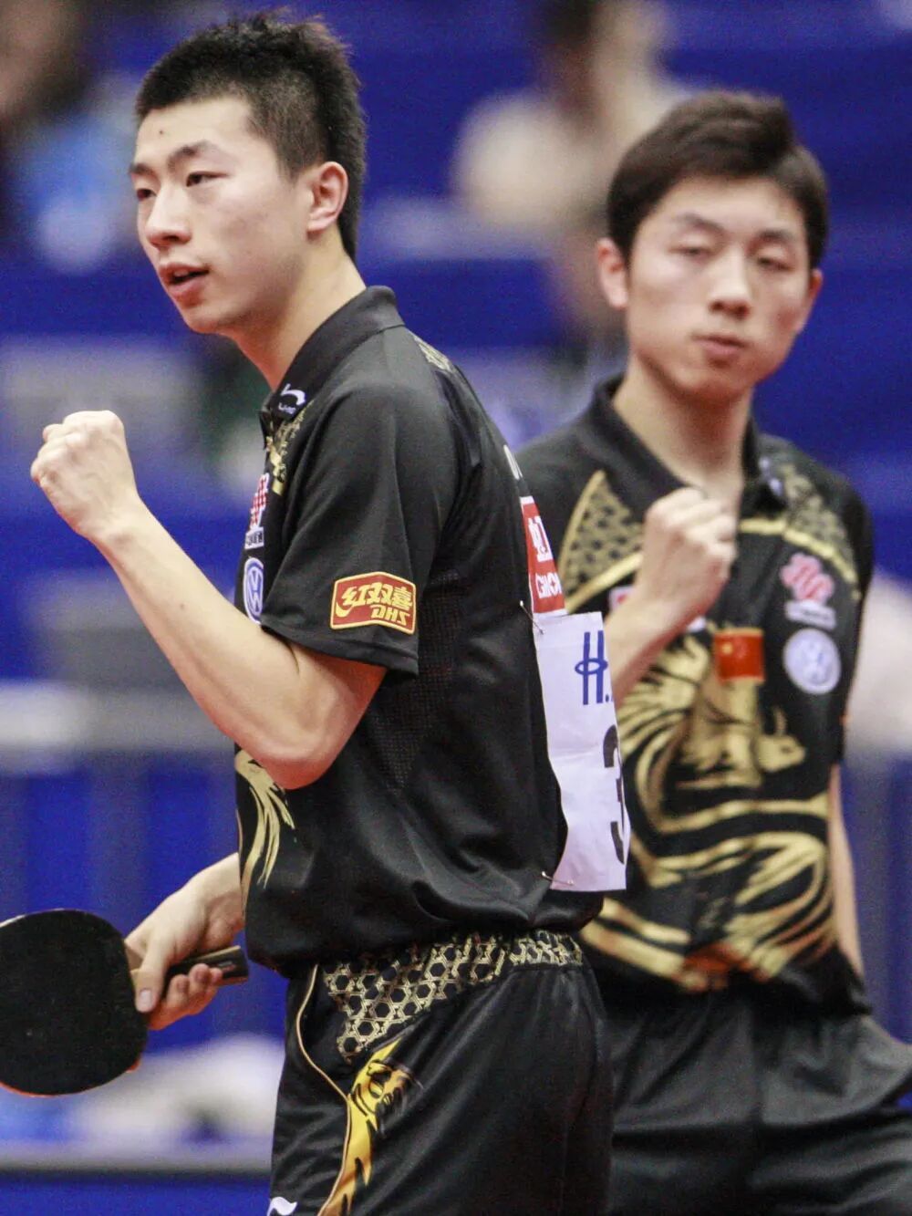 “龙蟒组合”时隔五年首度合体!马龙、许昕晋级16强,赛后马龙在线辟谣 “龙蟒组合”时隔五年首度合体!马龙、许昕晋级16强,赛后马龙在线辟谣