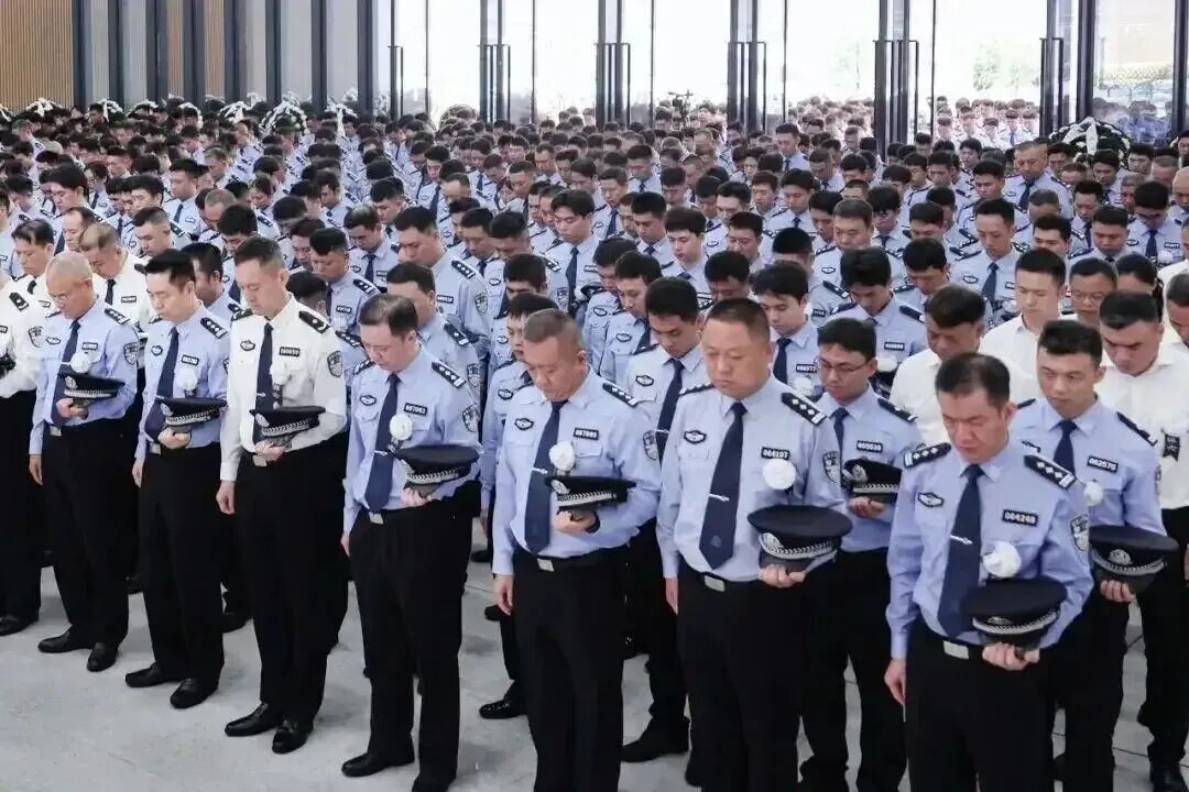 年仅25岁，吴龙勇斗持刀歹徒壮烈牺牲