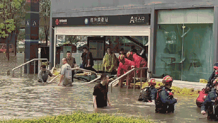 沈阳地铁8小时生死保卫战 沈阳地铁8小时生死保卫战