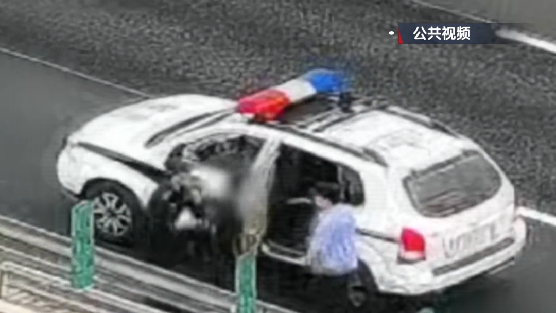 一时失意拿性命赌气!两名男子漠视自身安全,上演惊魂一幕 一时失意拿性命赌气!两名男子漠视自身安全,上演惊魂一幕