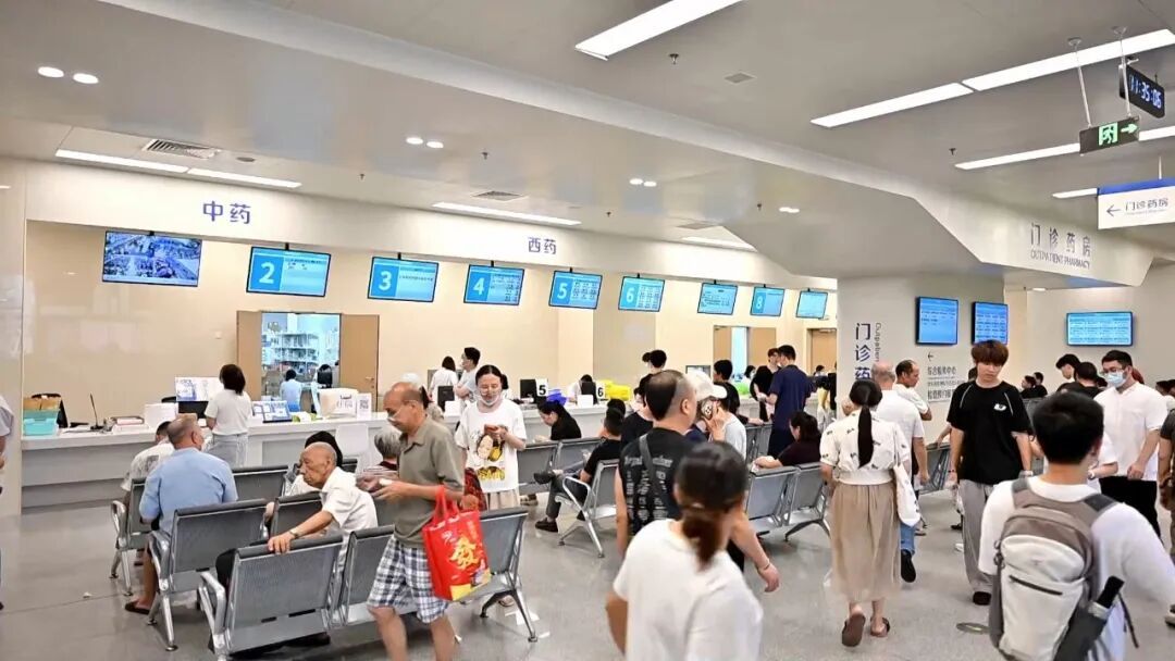 流感新冠叠加,出现发热咳嗽等症状该如何用药? 流感新冠叠加,出现发热咳嗽等症状该如何用药?