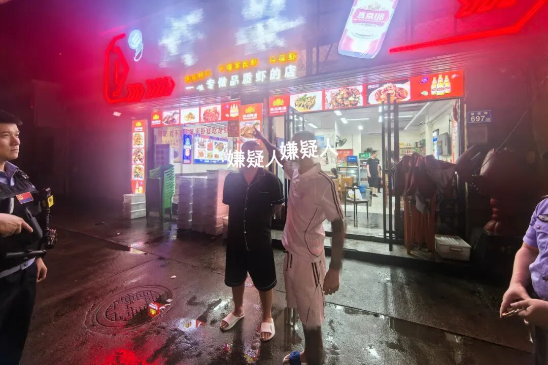 职业“吞铁丝”？民警：送你一副“铁手镯”！