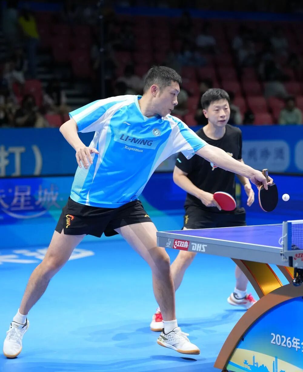 “龙蟒组合”时隔五年首度合体!马龙、许昕晋级16强,赛后马龙在线辟谣 “龙蟒组合”时隔五年首度合体!马龙、许昕晋级16强,赛后马龙在线辟谣
