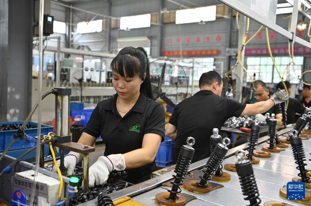 广西贵港:部分企业逐步恢复灾后生产 广西贵港:部分企业逐步恢复灾后生产